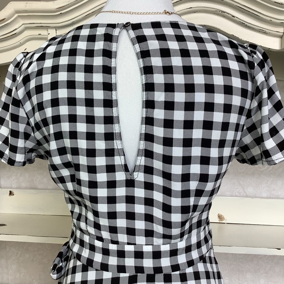 Checkered Summer Dress - Picture 5 of 12